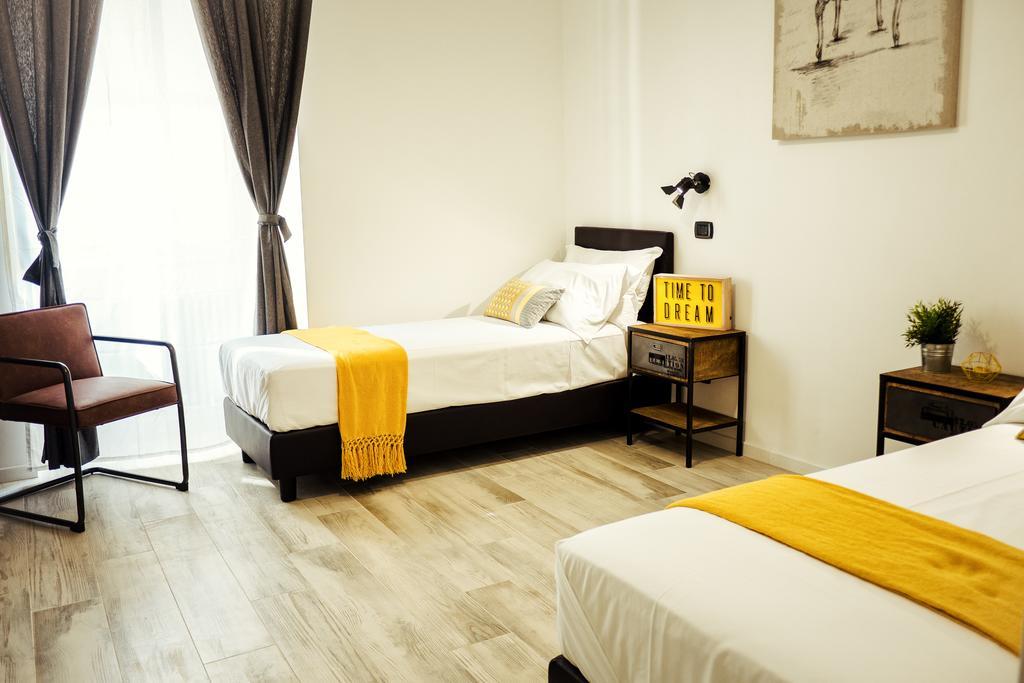 Bmga L Stylish Industrial Termini Apartment 로마 외부 사진