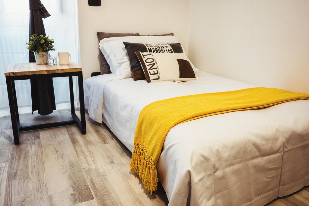 Bmga L Stylish Industrial Termini Apartment 로마 외부 사진