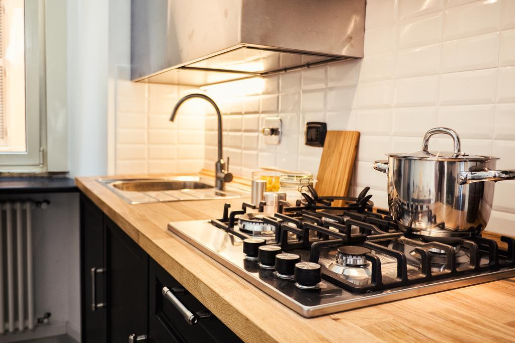 Bmga L Stylish Industrial Termini Apartment 로마 외부 사진