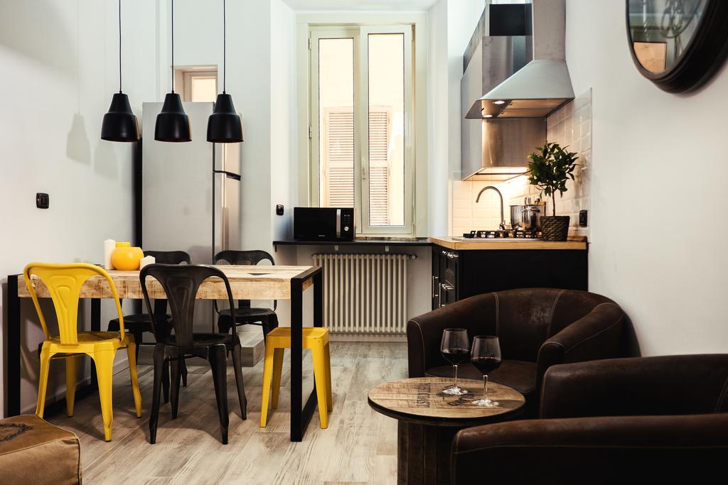 Bmga L Stylish Industrial Termini Apartment 로마 외부 사진